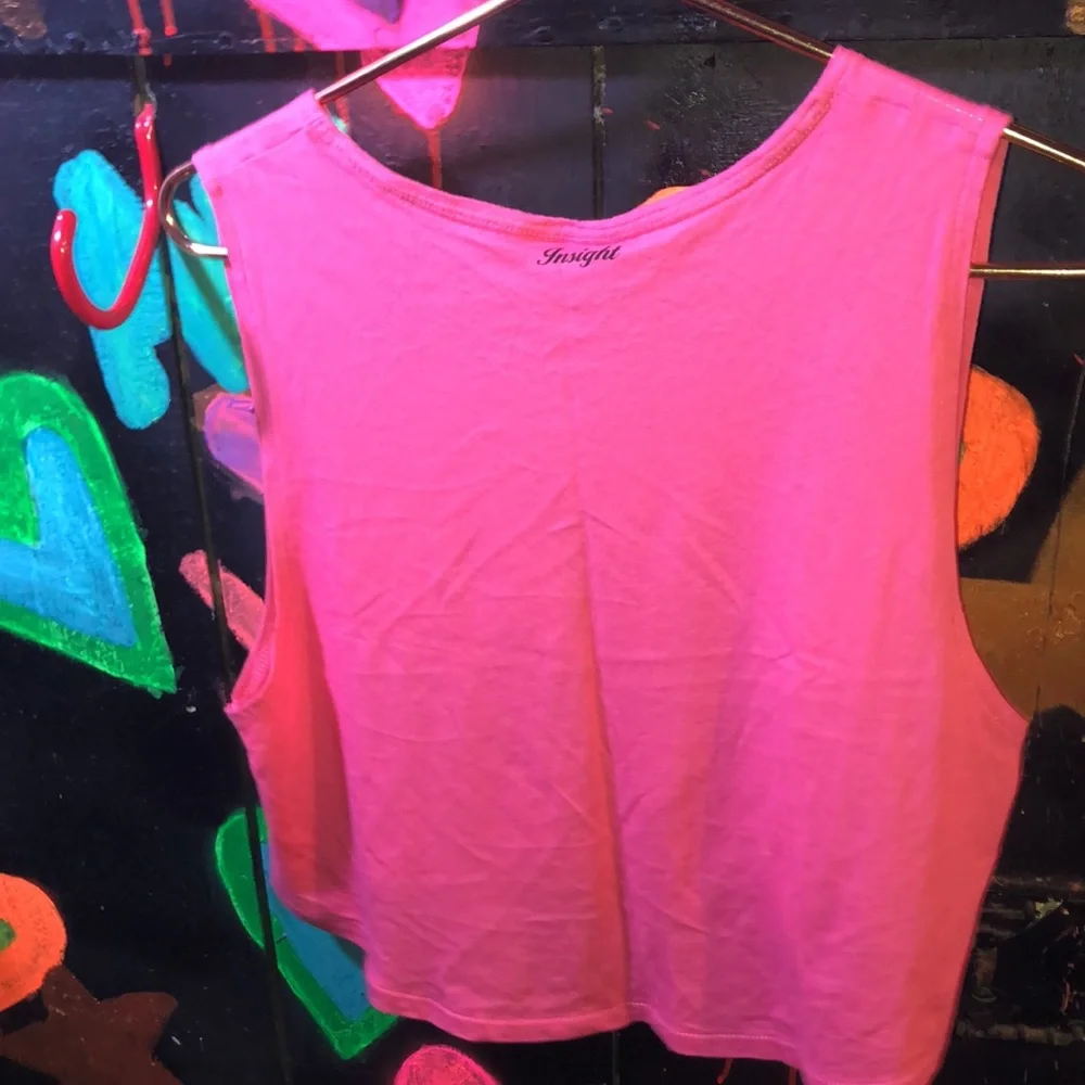 Insight Cropped Tank - Picture 3 of 4